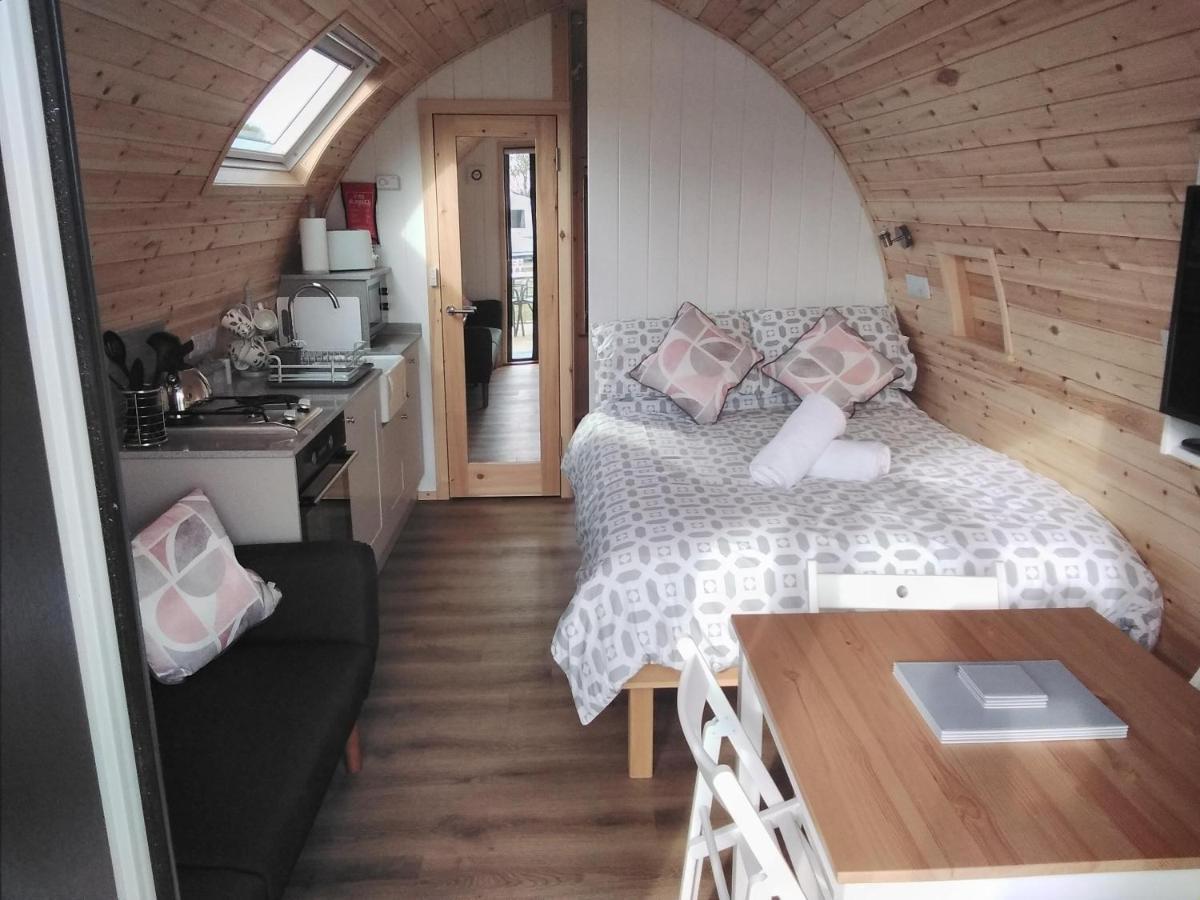 Готель Glamping Pods Кромер Екстер'єр фото