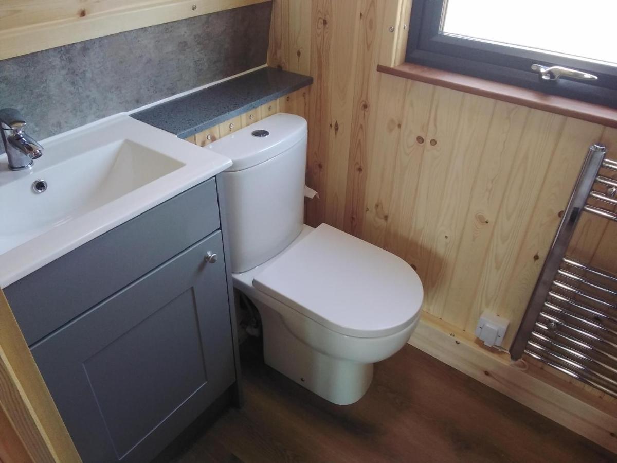 Готель Glamping Pods Кромер Екстер'єр фото