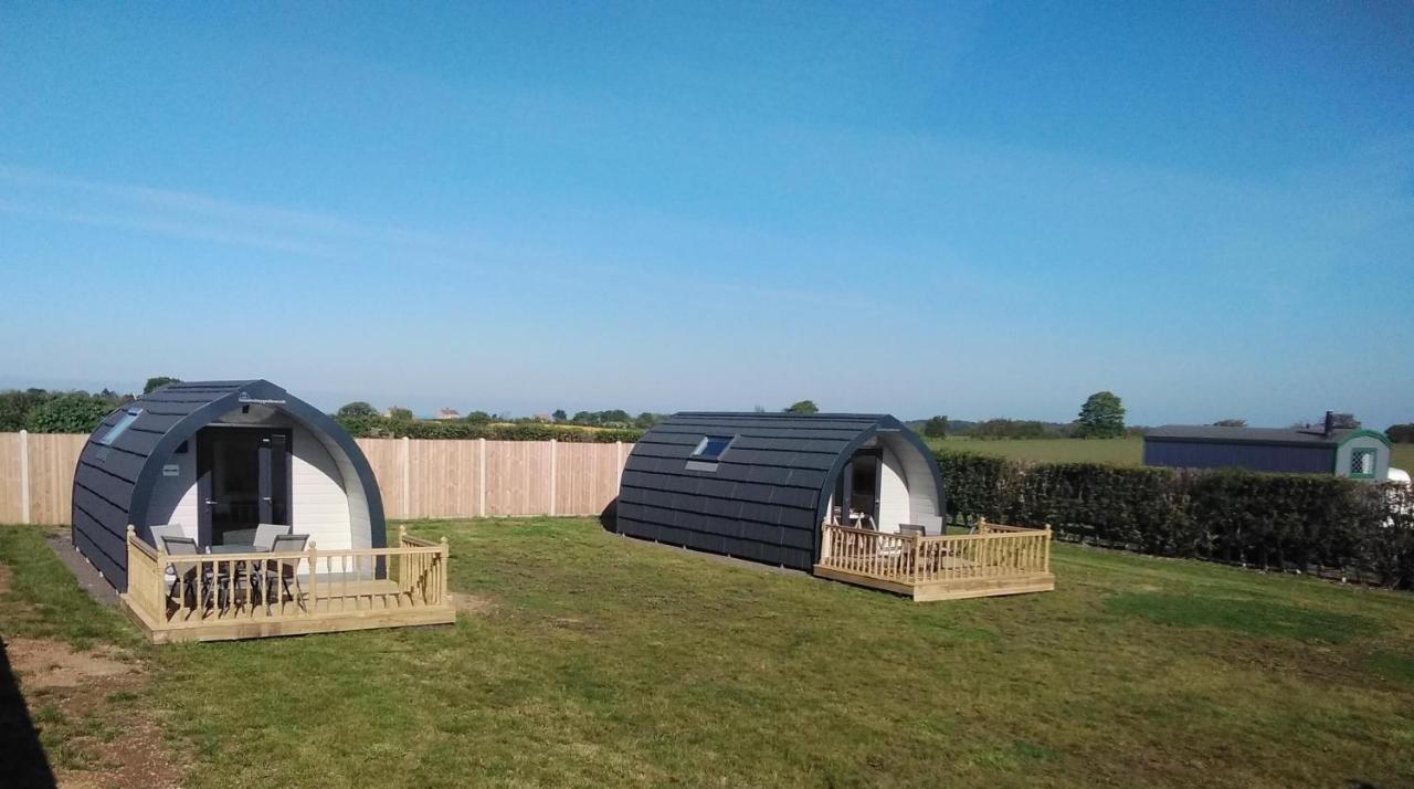 Готель Glamping Pods Кромер Екстер'єр фото